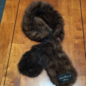 Linda Richards Luxury Genuine Mink Scarf NWOT